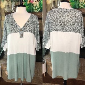 Feeling Fab Plus Top